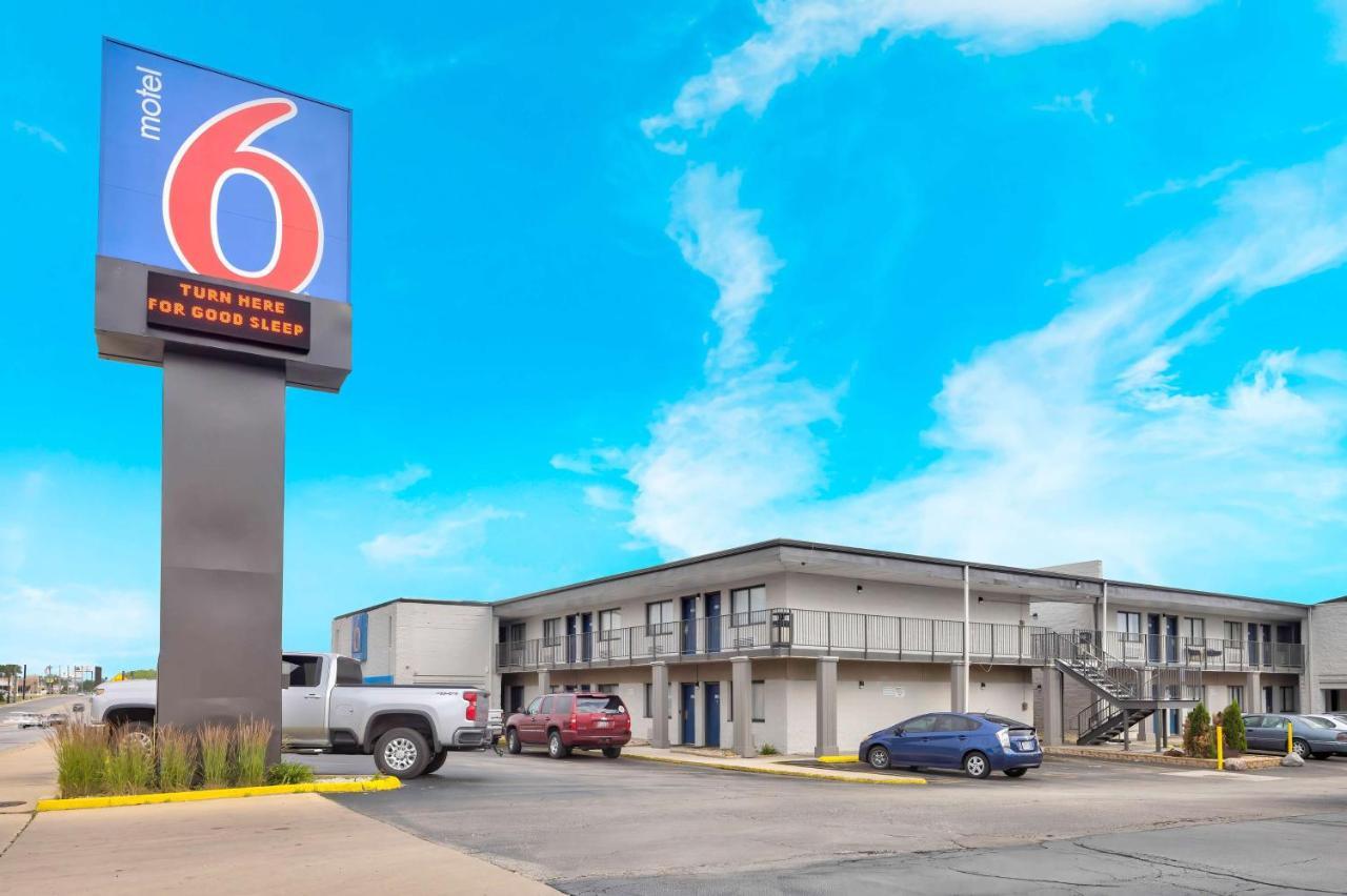 Motel 6-Villa Park, Il - Chicago West Bagian luar foto